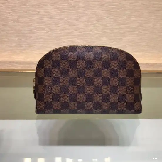 Cheap GM VUITTON POUCH COSMETIC LOUIS 0616
